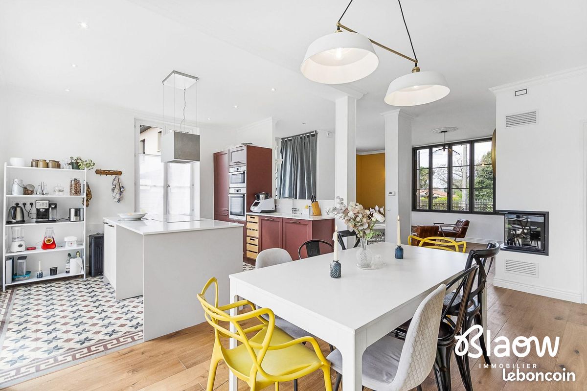 Maison 6 pièces 153 m² · à Décines-Charpieu · 153 m² · 624 900 €