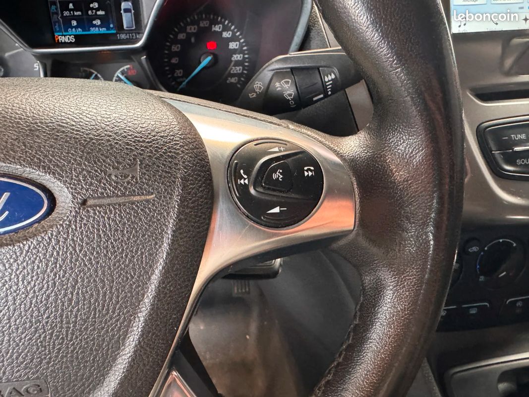 FORD TRANSIT CONNECT CABINE APPROFONDIE 1.5 ECOBLUE 120 S&S BVA8 Trend CAMÉRA DE RECUL / ANDROID AUTO / ATTELAGE / ENTRETIEN COMPLET (image 34)