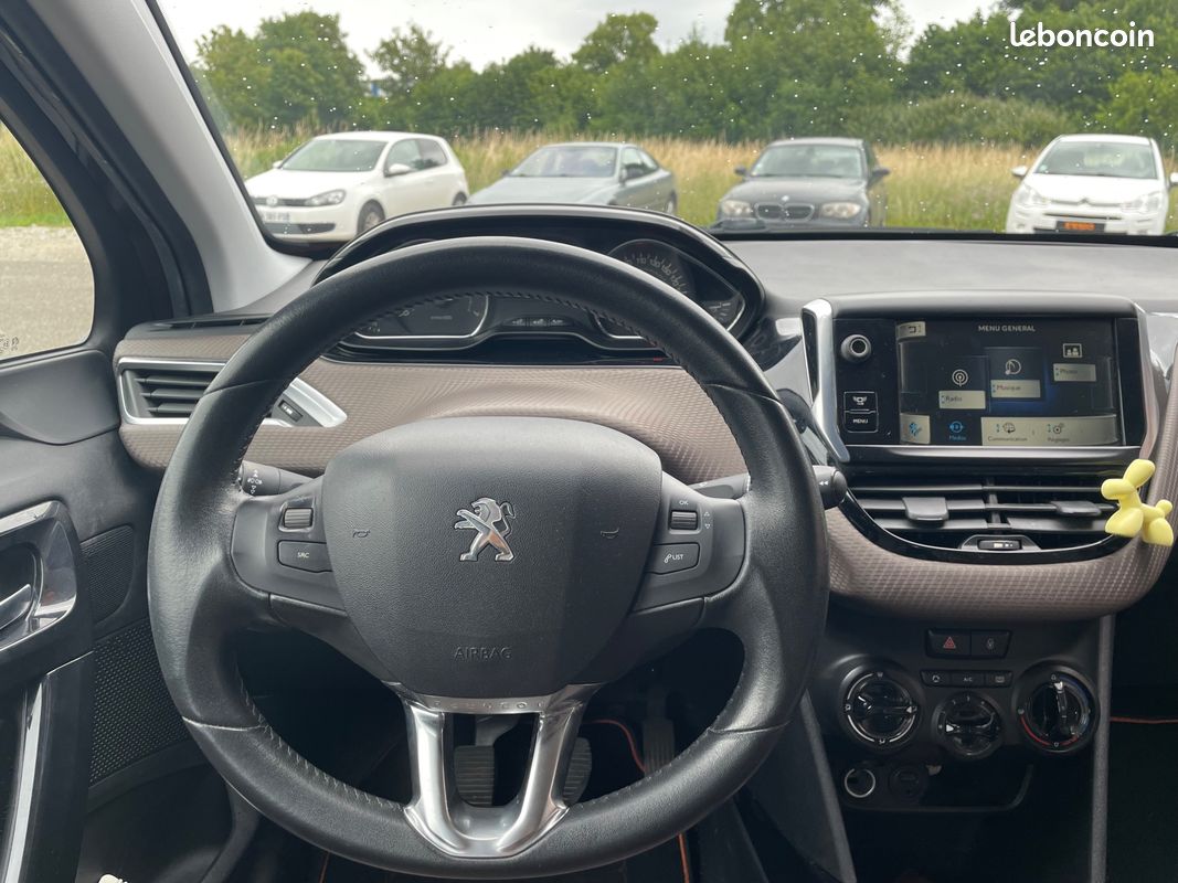 PEUGEOT 2008 1.2 80CV ACCESS (SUIVI COMPLEt) (image 23)