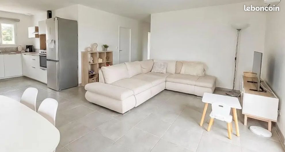 Maison 5 pièces à louer (image 1)