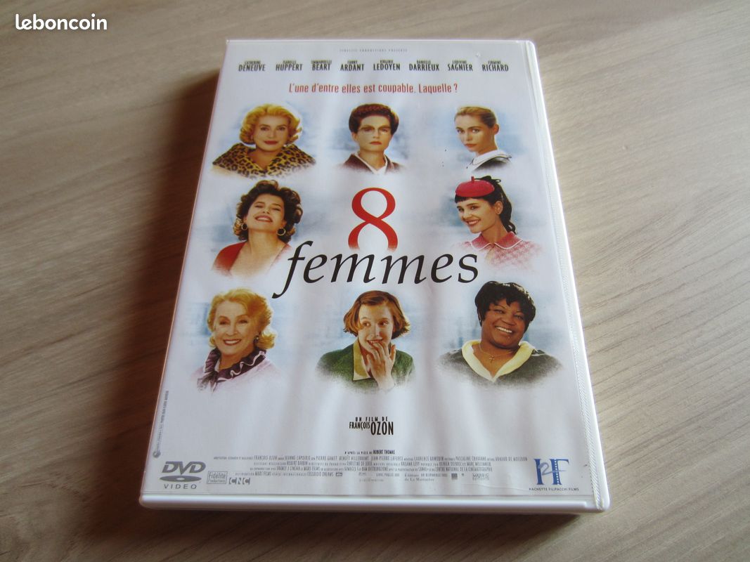 DVD 8 Femmes (image 1)