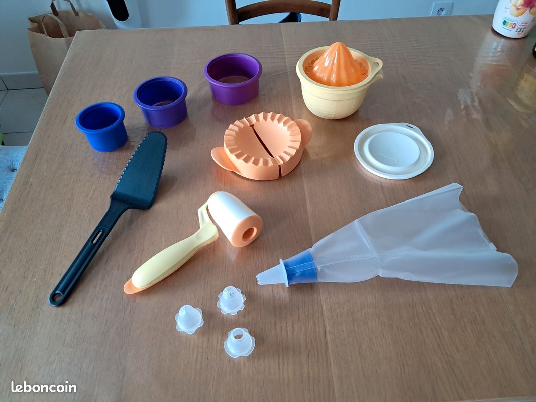 Lot De 2 Pelles Tupperware Y 36 Pour Farine Et Sucre – Neuves
