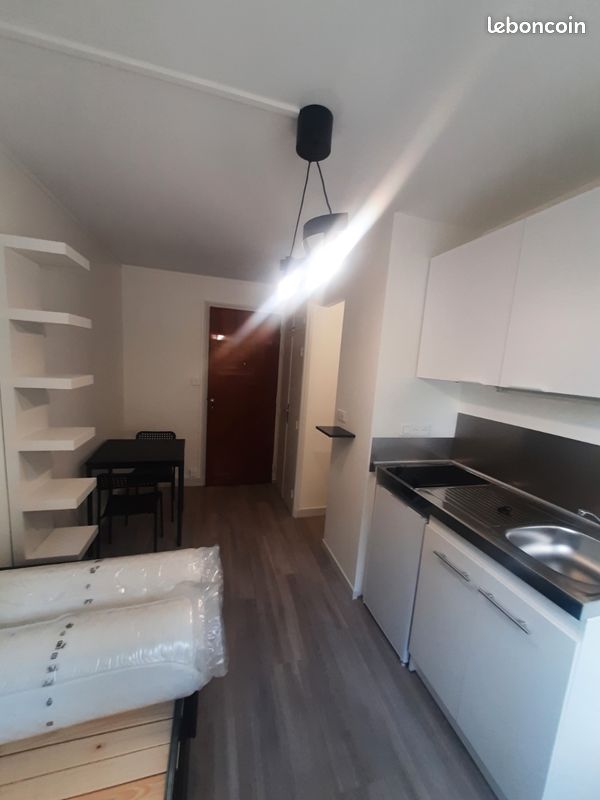 Appartement 1 pièce 13 m² · à Saint-Étienne · 13 m² · 320 €