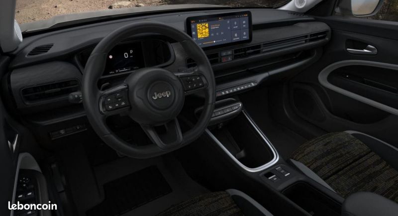Jeep Avenger 1.2 HYBRID 110 DTC LONGITUDE (image 4)