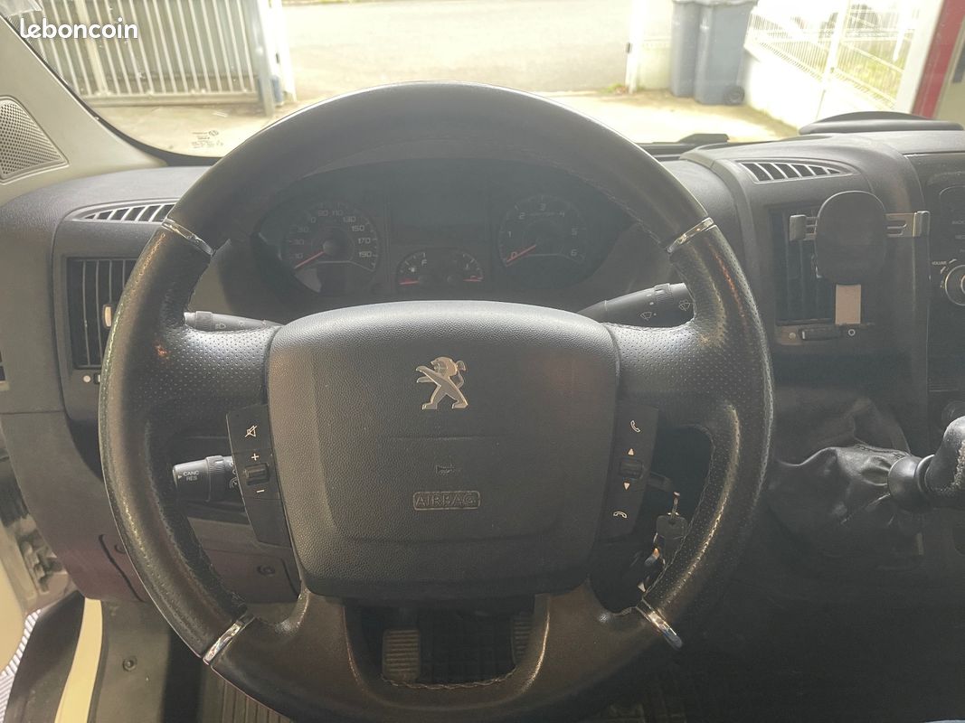 PEUGEOT BOXER FOURGON L4H2 BLUEHDI 165 - Attelage / Radars arr - Garantie (image 13)