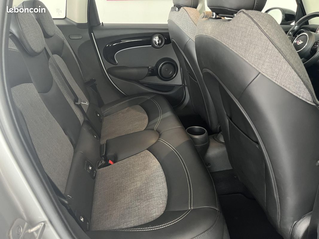 MINI Hatch 5 Portes Cooper 136 ch DKG7 Edition Premium Plus (image 9)