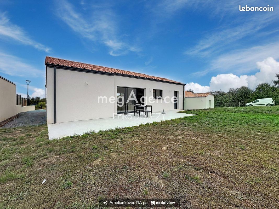 Maison 5 pièces 95 m² · à Saint-Laurent-sur-Sèvre · 95 m² · 265 000 €
