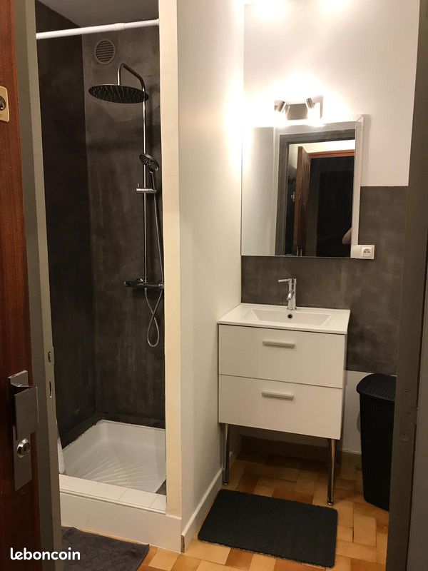 Appartement 1 pièce 27 m² · à Crest · 27 m² · 460 €
