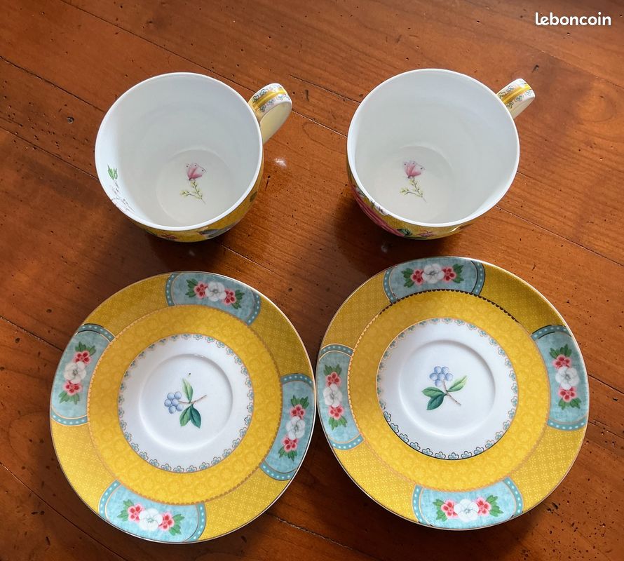 2 charmantes tasses à thé et soucoupes porcelaines (image 2)