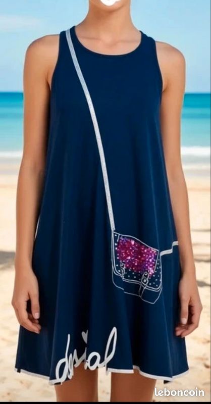 Robe Desigual Bleu Et Blanc, Taille 36, Asymétrique, Sans Manches, Floral, Neuf Sans étiquette