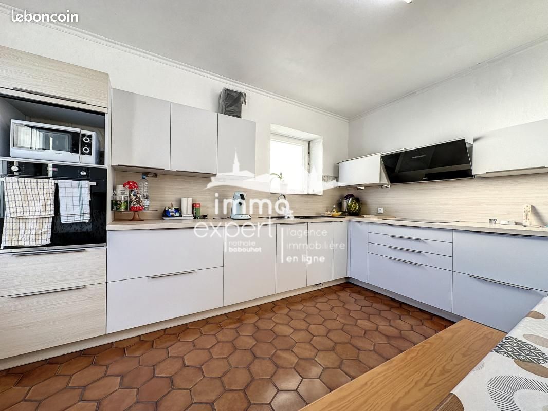 Maison 5 pièces 162 m² · à Rouvres-en-Xaintois · 162 m² · 149 000 €