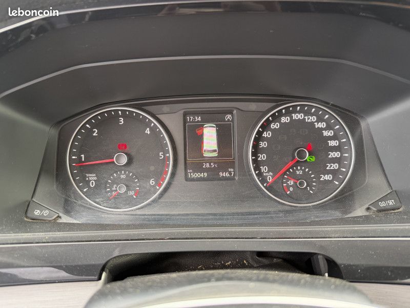 Volkswagen MULTIVAN 2.0 TDI 150CH BLUEMOTION TECHNOLOGY CARAT DSG7 COURT (image 17)