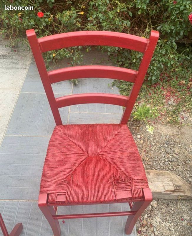 Lot de 4 chaises en bois rouge (image 2)