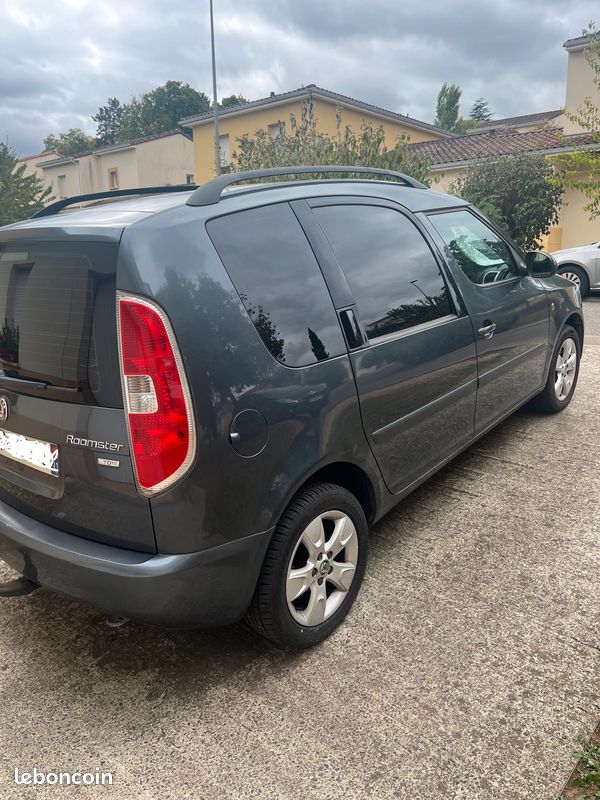 Skoda Roomster (image 2)