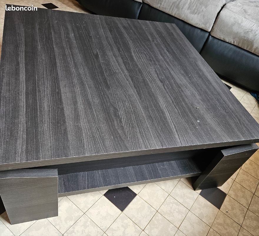 Table basse carrée (image 1)