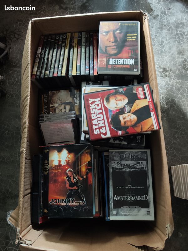 Je vends un cartons DVD plus vhs (image 1)