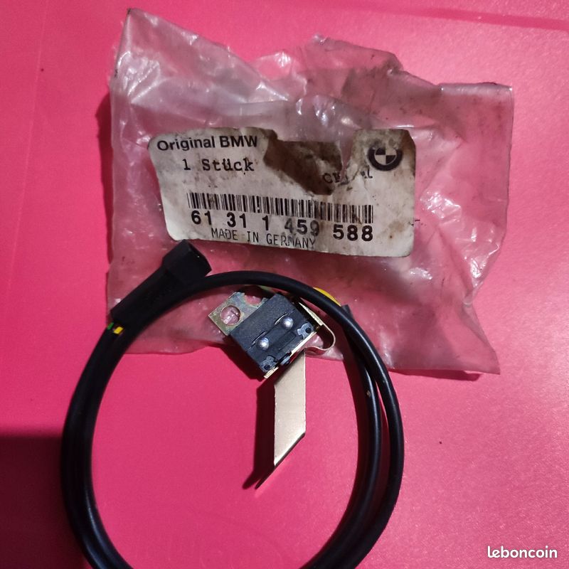 Contacteur Stop Brembo D'Origine – Interrupteur Feu Stop Compatible KTM, Husqvarna, Husaberg 12V 2 Broches