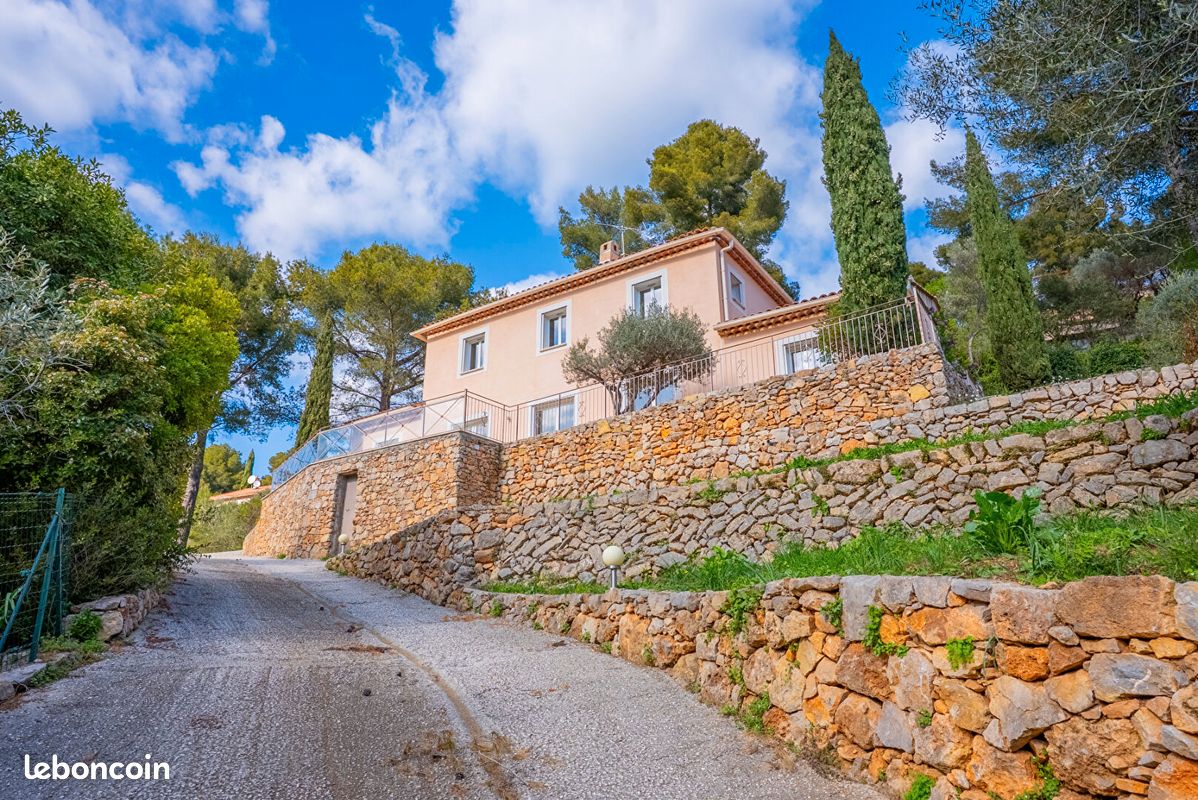 Maison 6 pièces 137 m² · à La Valette-du-Var · 137 m² · 799 000 €