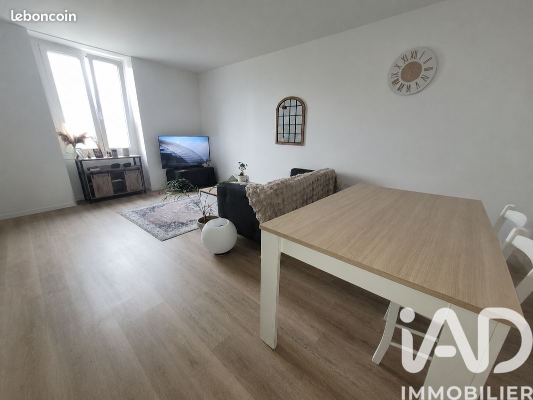 Appartement 2 pièces 47 m² · à Thouars · 47 m² · 61 500 €