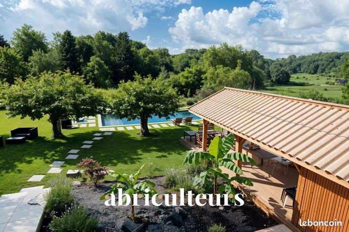 Propriété 10 pièces 295 m²