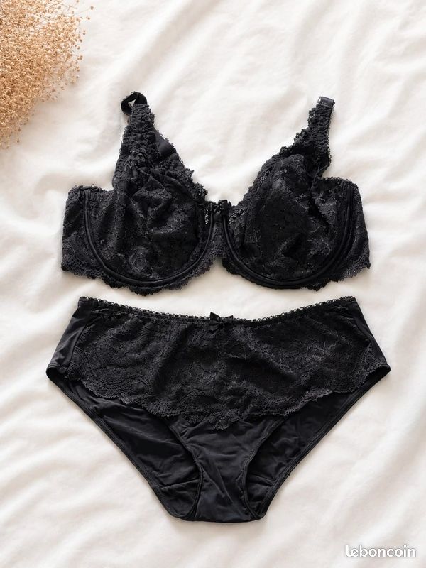 Ensemble lingerie 95 E (image 1)