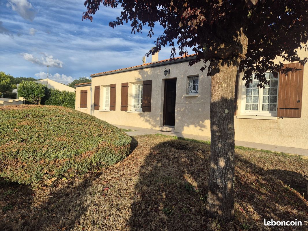 Maison 5 pièces 125 m² · à Bignay · 125 m² · 210 000 €