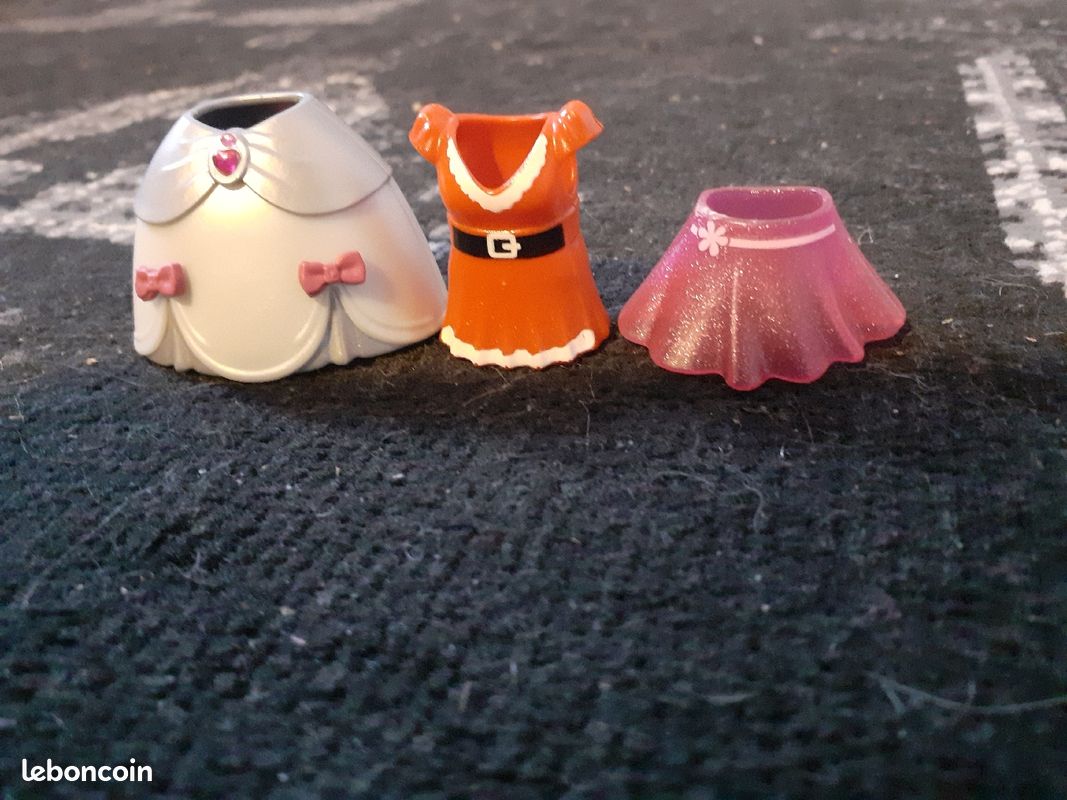 Vêtements playmobil (image 1)