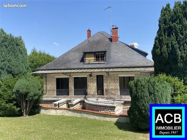 https://img.leboncoin.fr/api/v1/lbcpb1/images/ab/2d/65/ab2d657972c7e9449cf3958548043f108c96a059.jpg?rule=ad-image