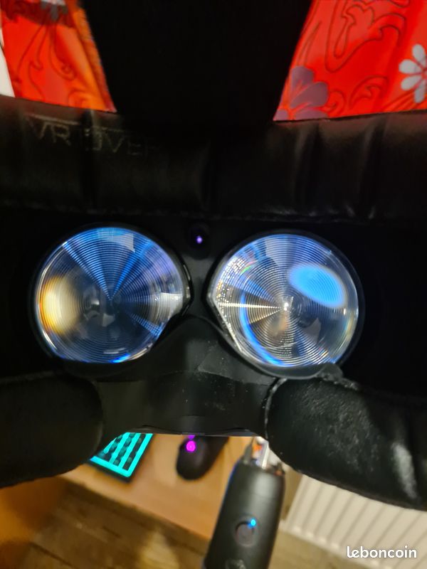 Casque VR HTC Vive Pro avec kit de coussin confort VRCover (image 16)