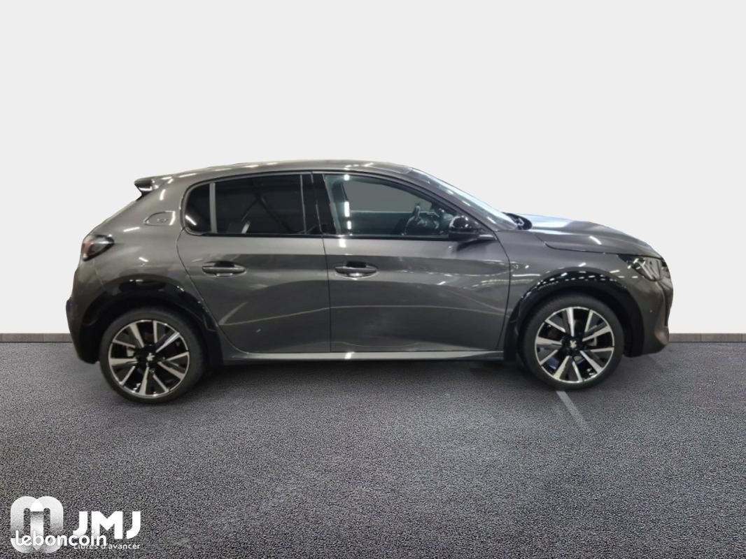 Peugeot 208 PureTech 100 S&S BVM6 GT (image 4)
