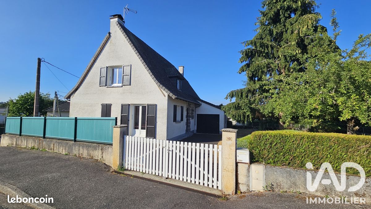 Maison 5 pièces 131 m² · à Sansac-de-Marmiesse · 131 m² · 189 000 €