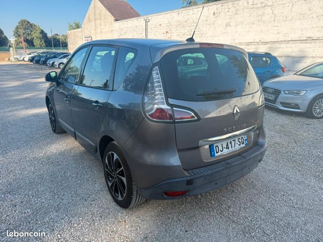 Renault scenic iii (2) 1.5 dci 110 energy fap bose edition eco2 e6 (image 4)