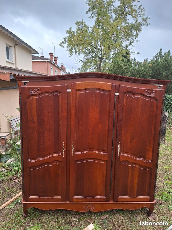 Armoire ancienne et lit ancien (image 1)