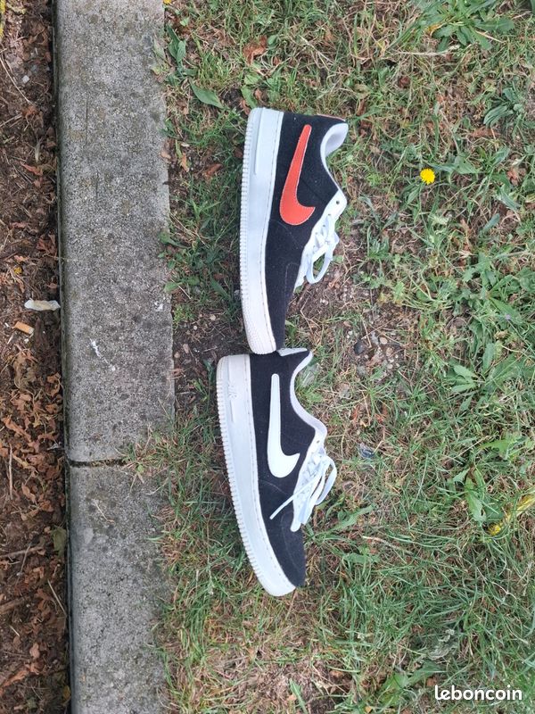 Chaussures nike pointure 40,5 (image 2)