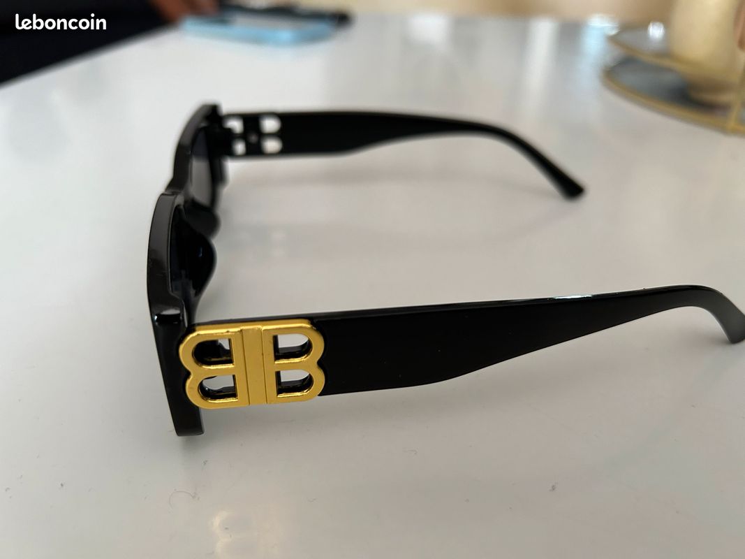 Lunettes de soleil (image 1)