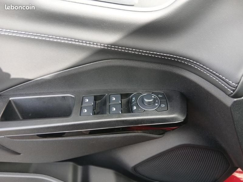 Ford Puma 1.0 EcoBoost Hybrid 125ch Titanium S&S Powershift (image 9)