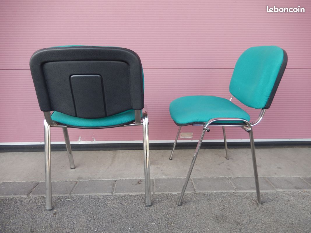 A saisir tres beau lot de quatre chaises (image 2)