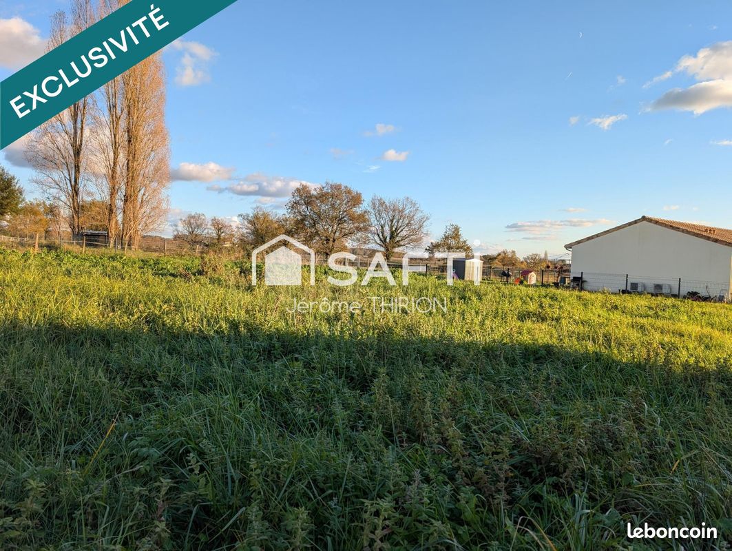 Terrain 1003 m² · à Saint-Savin · 1 003 m² · 99 000 €