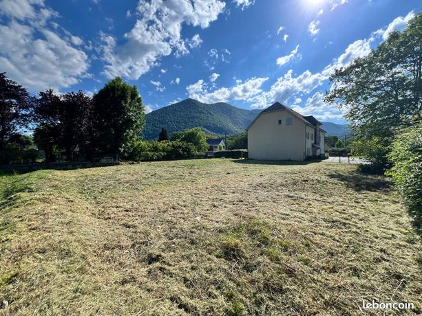 Terrain 1 109 m² Louvie Juzon