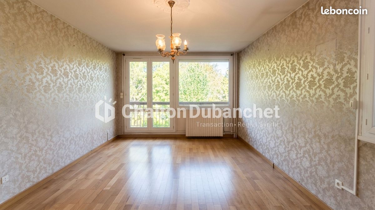 Appartement 3 pièces 71 m² · à Saint-Étienne · 71 m² · 70 000 €