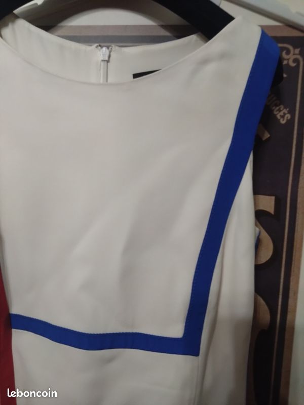 Robe Versace T44 IT 40 FR courte été blanc rouge bleu chic (image 3)