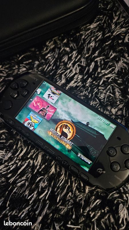 Jeu Gran Turismo Pour PSP - Version Française Occasion - Manuel Inclus - Bon état