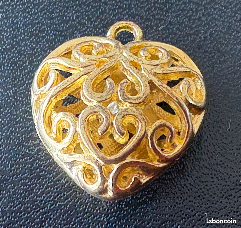 COYUN 20 Pièces Pendentifs Croix en Métal, Pendentifs en Alliage Ornements de Crucifix Religieux en Argent Antique Adaptés à la Fabrication de Bijoux Bricolage Artisanat Décoration d'Intérieur