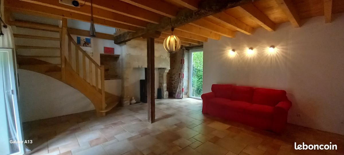 Belle longère en pierres - Ayron 86190 (image principale 5)