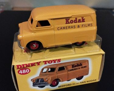 Rare Bedford Blitz CF Van Dinky Toys Jaune Foncé échelle 1/50 Collection