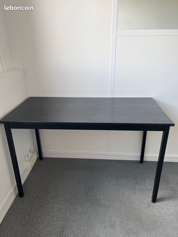 Table / bureau noir IKEA (image 1)
