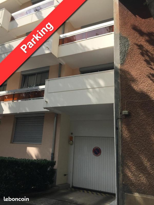 Parking VICHY · 60 €/mois