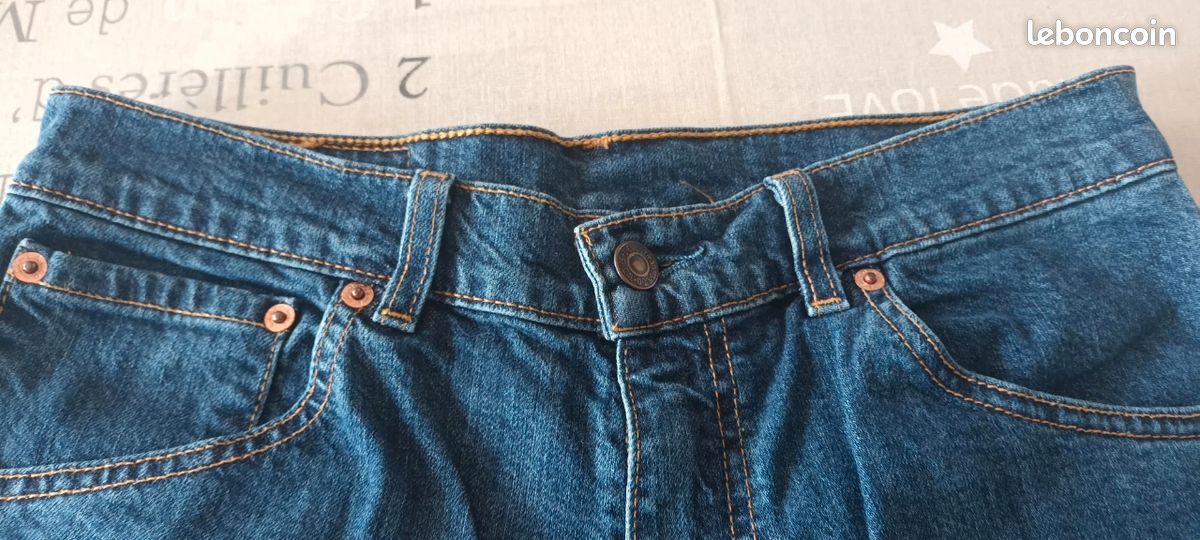 Jeans Levis 525 (image 2)