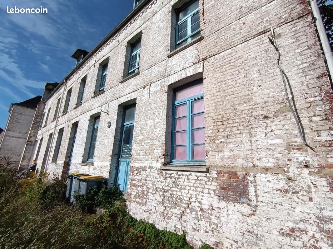 Immeuble 268 m² · à Fauquembergues · 268 m² · 127 000 €
