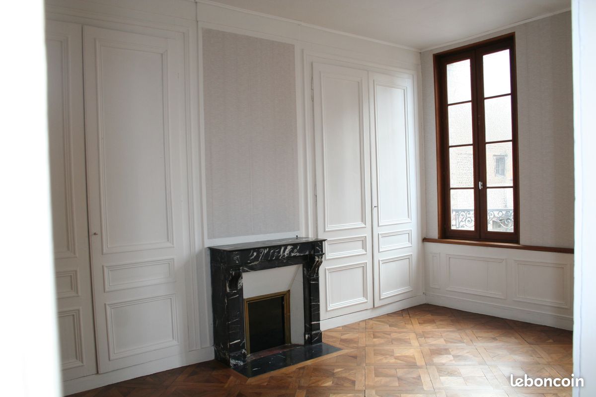 Immeuble 10 pièces 180 m² · à Elbeuf · 180 m² · 230 000 €